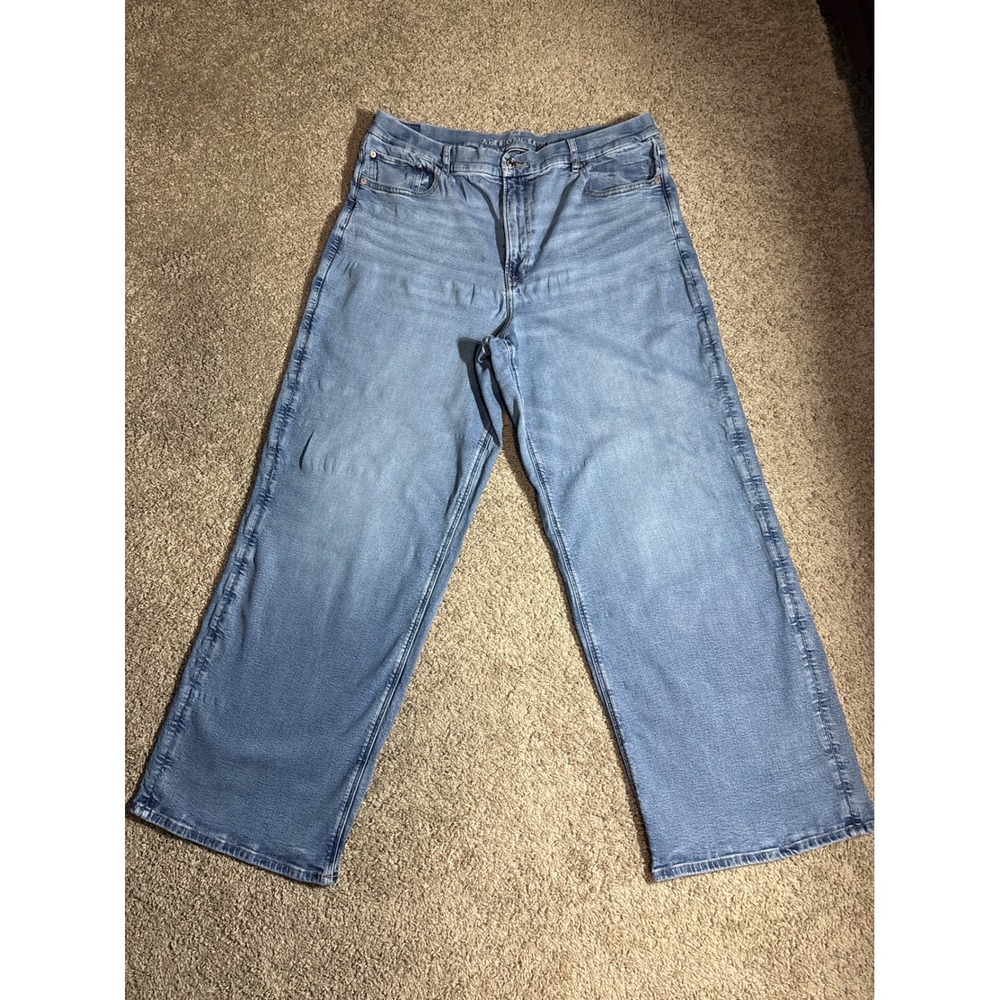 Classic Light Blue Women’s Straight-Leg Jeans